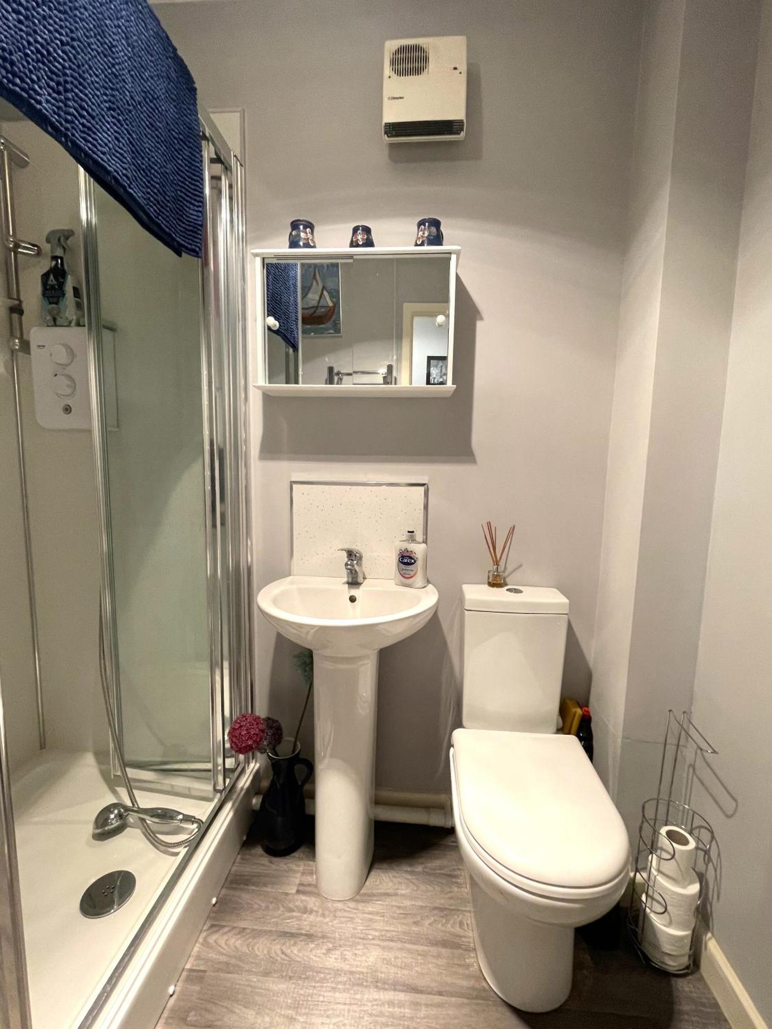 Snug In Location Apartament *